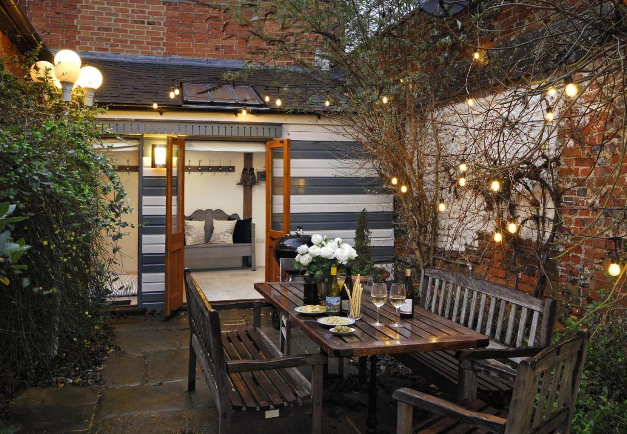 Villa Dolls House - Luxury Townhouse *Sleeps 10* à Henley-on-Thames Extérieur photo